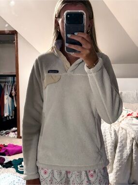 Patagonia Cream Cowl Synchilla Fleece Pullover